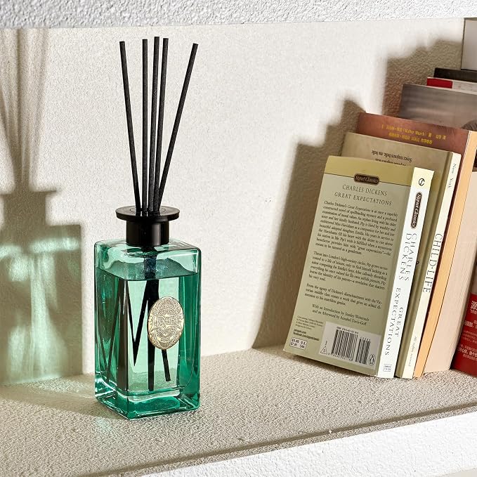 10.14 oz Large Reed Diffuser Set | Linen Breeze Scent Oil Diffuser with Sticks | Hotel Collection made from natural