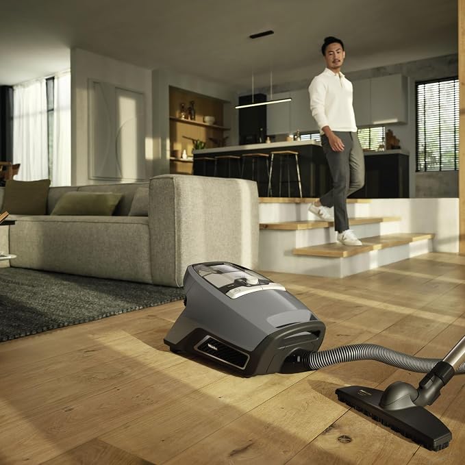 Blizzard CX1 Pure Suction Bagless Canister Vacuum Cleaner with AllTeQ Universal Floorhead and Parquet Twister Floorhead, 1200