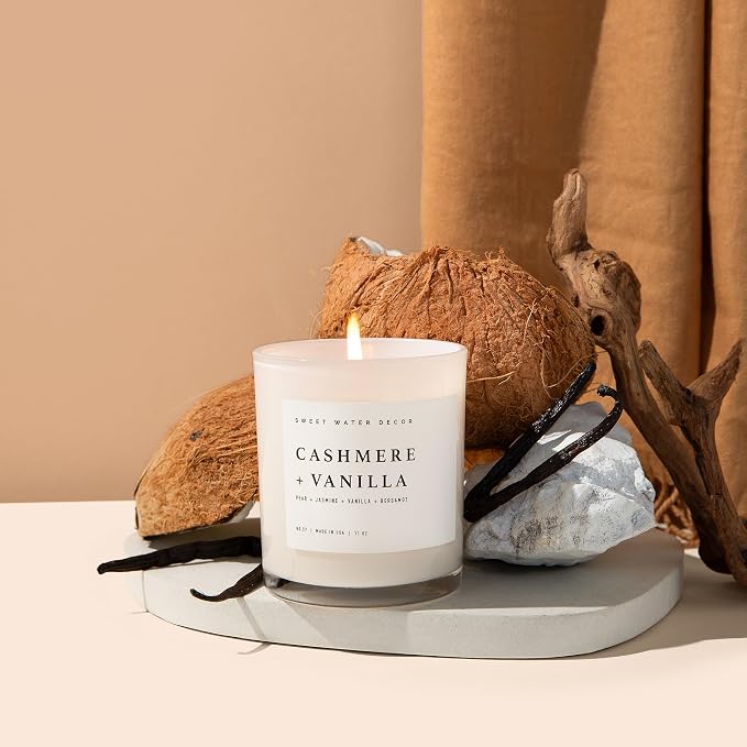 Cashmere and Vanilla Soy Candle - Soft Cashmere, Sandalwood, Jasmine, alternate product view 5