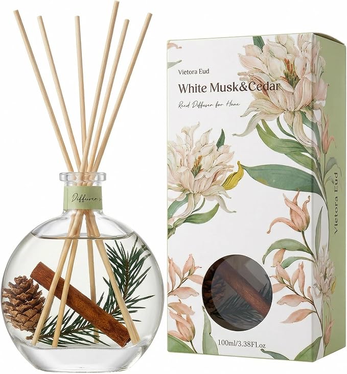 Cedar Wood & White Musk Essential Oil Reed Diffuser for Home&Office, Luxury Hotel Collection Diffuser Oil Inspired by Ritz
