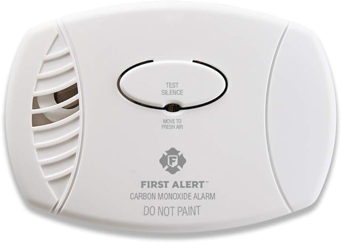 CO400 Carbon Monoxide (CO) Detector, Battery Operated Alarm, 1-Pack in White.