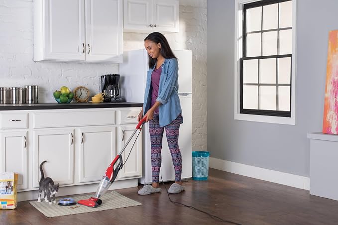 Dirt Devil Simpli Stik Plus 3-in-1 Vacuum Cleaner, Lightweight, Bagless, Ideal for Dorms, Apartments and Other Small Spaces
