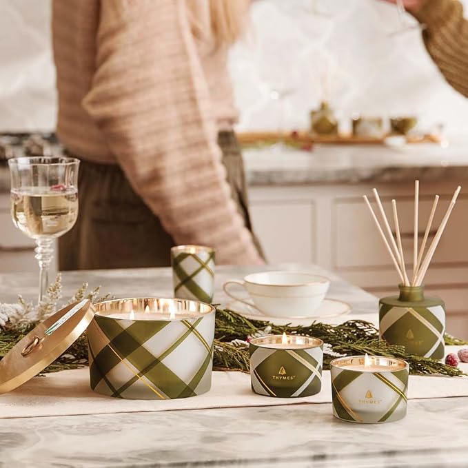 Frasier Fir Reed Diffuser Set – Includes Reeds, Fragrance Oil, and Frosted Glass Bottle – Fragrance Oil Diffuser – Room