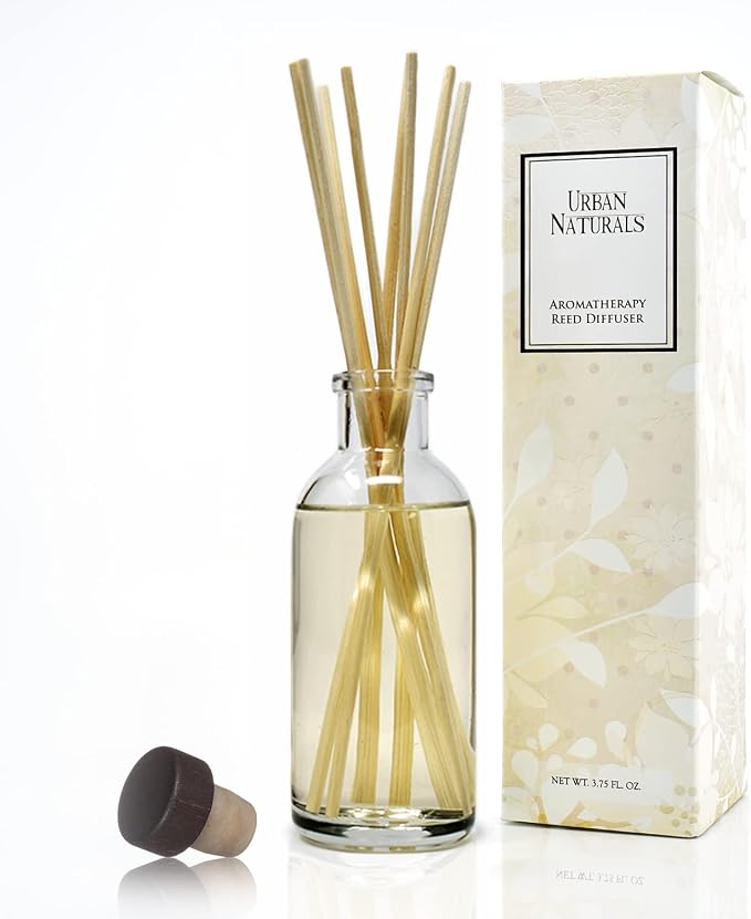 Gardenia Blossoms Reed Diffuser Set with Jasmine, Gardenia, Ylang Ylang Scent Notes for a Continuous Air Freshener Scent