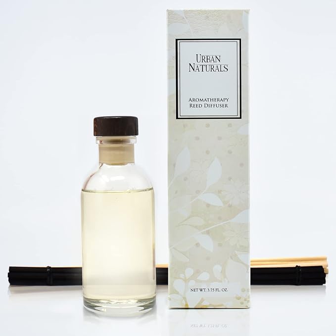 Gardenia Blossoms Reed Diffuser Set with Jasmine, Gardenia, Ylang Ylang Scent Notes for a Continuous Air Freshener Scent