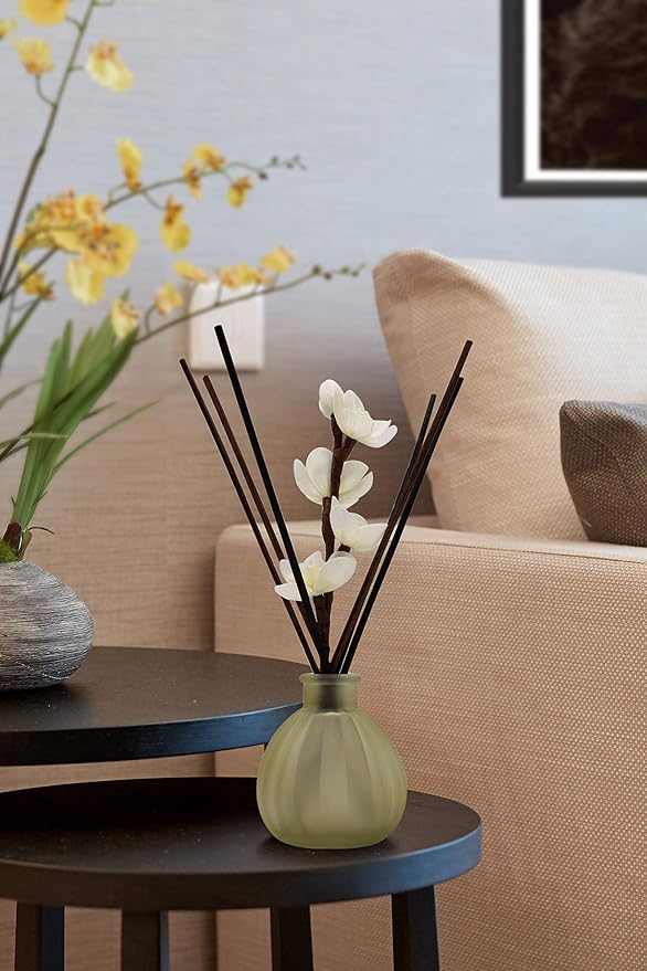 jecengs 100pcs Brown Natural Reed Diffuser Sticks add 2 Pcs Sola Flowers 10 Inch Natural Rattan Wood Sticks Aromatherapy