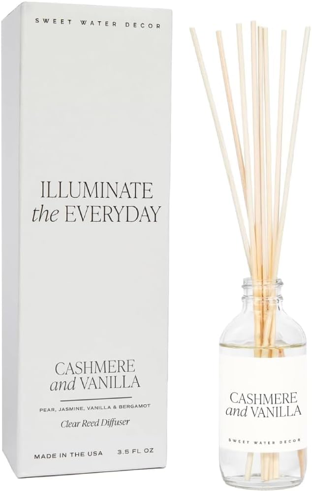 made from natural materials Cashmere and Vanilla Reed Diffuser Set, Cashmere, Sandalwood, Milky Coconut, product image