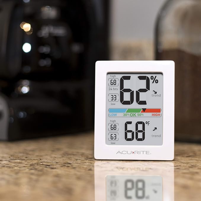 Pro Humidity Meter & Thermometer with Touch Activated Backlight, alternate product view 4