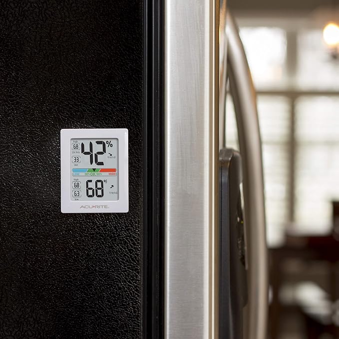Pro Humidity Meter & Thermometer with Touch Activated Backlight, alternate product view 5