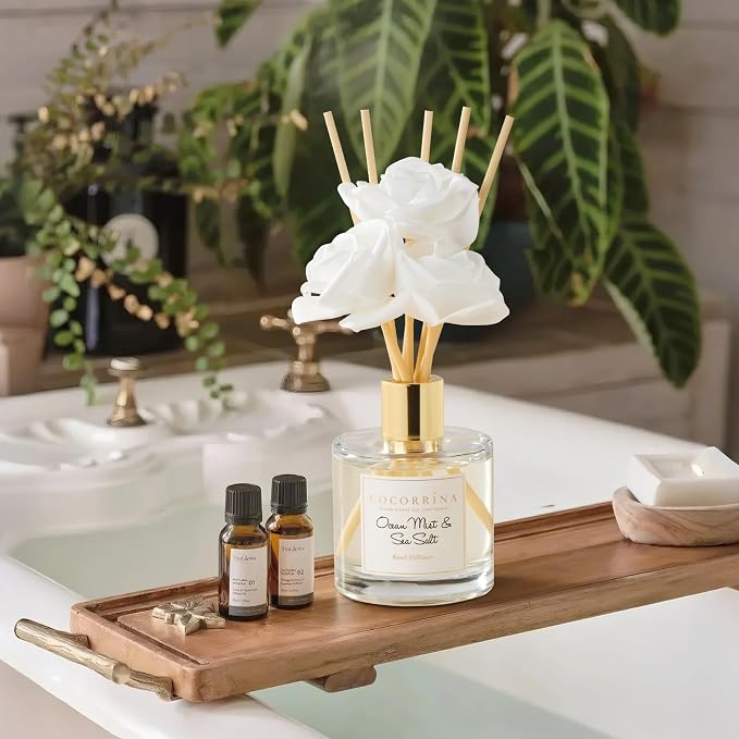Reed Diffuser Set,6.7oz (200ml) Ocean Mist & Sea Salt Scented Diffuser with 3 White Rose Foam Flowers & Cotton Sticks