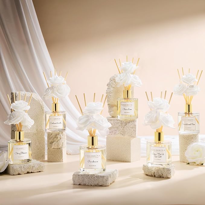 Reed Diffuser Set,6.7oz (200ml) Ocean Mist & Sea Salt Scented Diffuser with 3 White Rose Foam Flowers & Cotton Sticks
