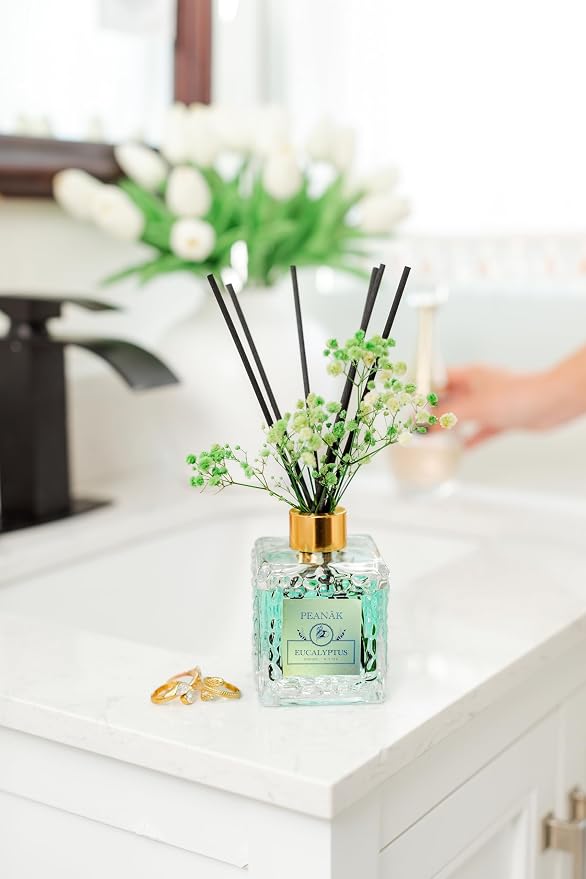 Reed Diffuser Set - Eucalyptus Mint Oil, Oil Diffuser Sticks, Bathroom Diffuser, Bathroom Decor, 200ml with Preserved Flowers
