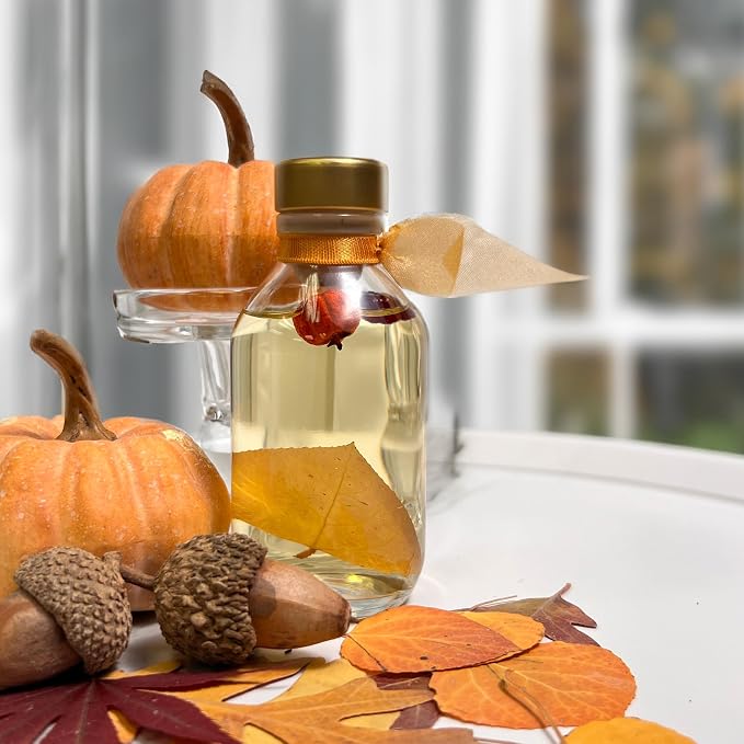 Reed Diffuser Set, Heirloom Pumpkin Scented Oil Diffuser with Sticks, Home Fragrance Accessories for Bathroom Shelf Decor