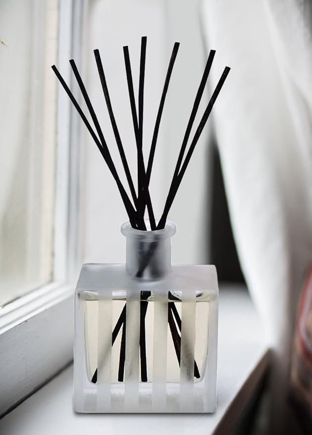 Reed Diffuser Set, Pomelo Grapefruit Scented Oil Diffuser with Sticks, Home Fragrance Accessories for Bathroom Shelf Decor