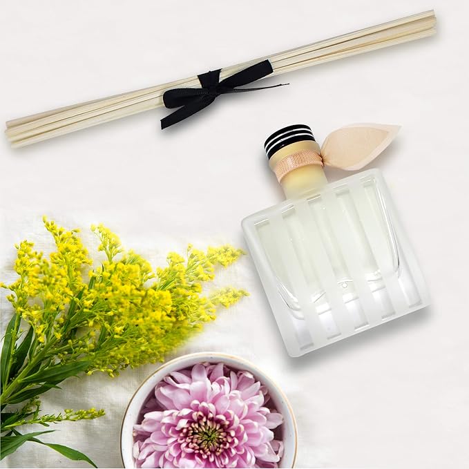 Reed Diffuser Set, Vanilla & Patchouli Scented Oil Diffuser with Sticks, Home Fragrance Accessories for Bathroom Shelf Decor